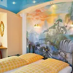 Koenig Ludwig Design Neu Mit Sauna Oder Whirlpool, Genug Parkplatz Hotel Altötting