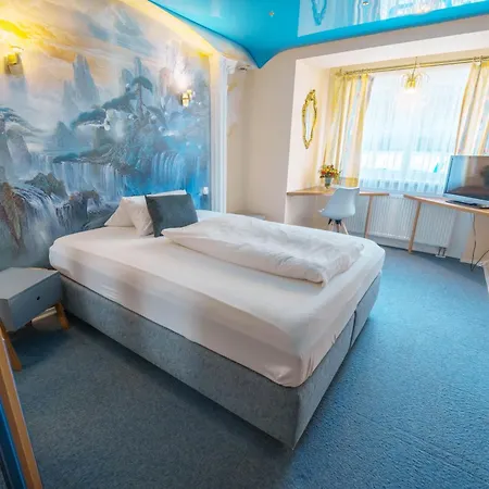 Hotel Koenig Ludwig Design Neu Mit Sauna Oder Whirlpool, Genug Parkplatz