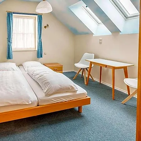 Koenig Ludwig Design Neu Mit Sauna Oder Whirlpool, Genug Parkplatz מלון 4*