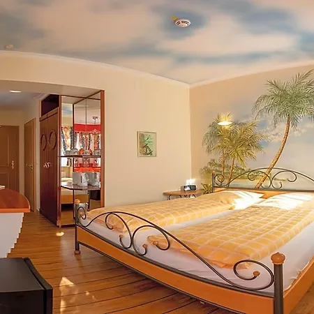 Koenig Ludwig Design Neu Mit Sauna Oder Whirlpool, Genug Parkplatz 4* אלטיטינג
