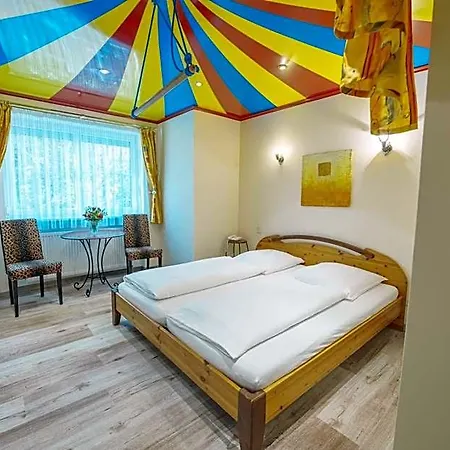 Koenig Ludwig Design Neu Mit Sauna Oder Whirlpool, Genug Parkplatz 4* אלטיטינג
