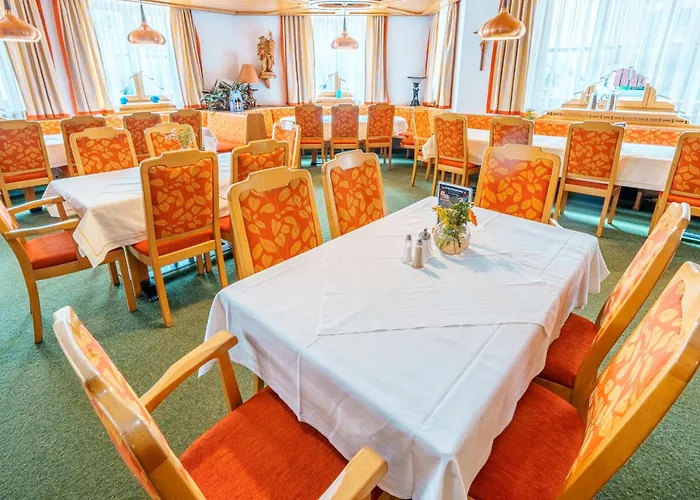 Koenig Ludwig Design Neu Mit Sauna Oder Whirlpool Oder Mehr ホテル Altötting