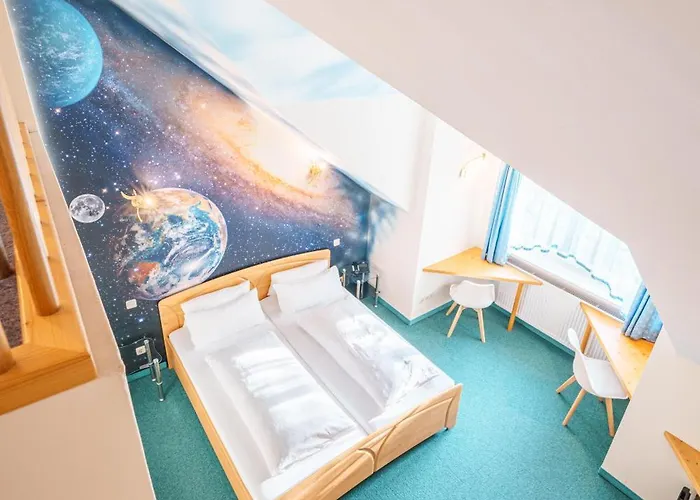 Koenig Ludwig Design Hotel Neu Zimmer Mit Sauna Oder Whirlpool, Genug Parkplatz Hotell 4*