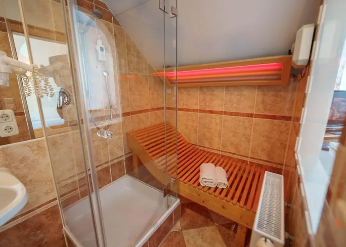 Koenig Ludwig Design Neu Mit Sauna Oder Whirlpool, Genug Parkplatz Altötting